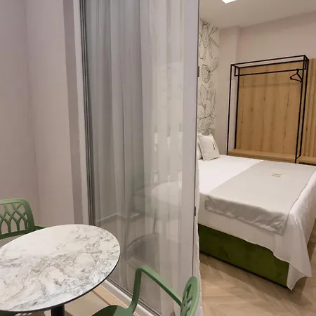 酒店 Nayel Durrës