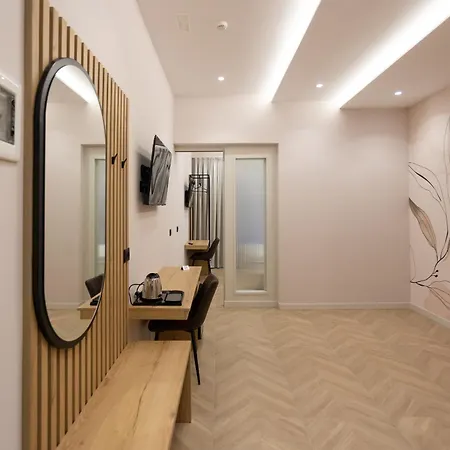 Nayel Hotel 4*